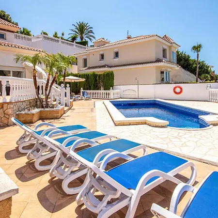 Holiday home Cozy Home In Riviera Del Sol With Kitchen